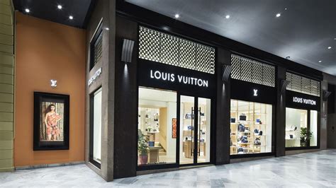 louis vuitton in bologna.